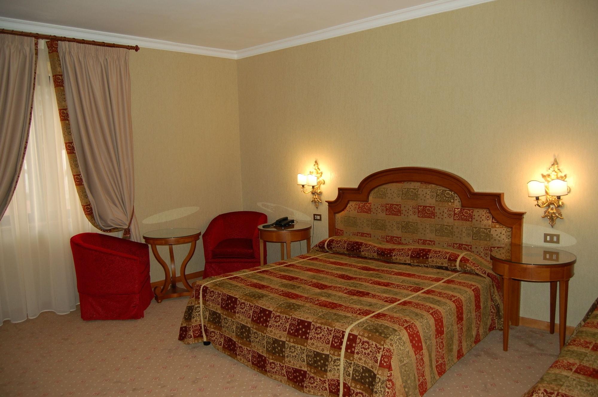 Grand Hotel Helio Cabala Marino Bagian luar foto
